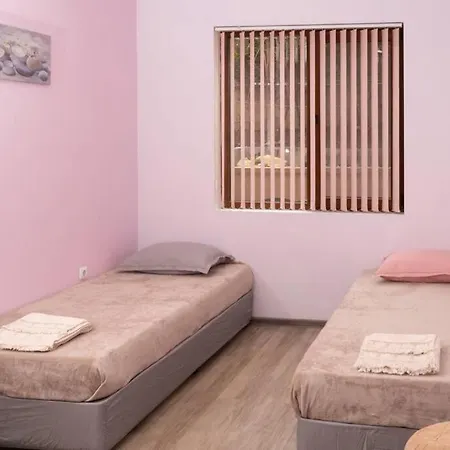 1 Bedroom Cozy And Comfortable Варна